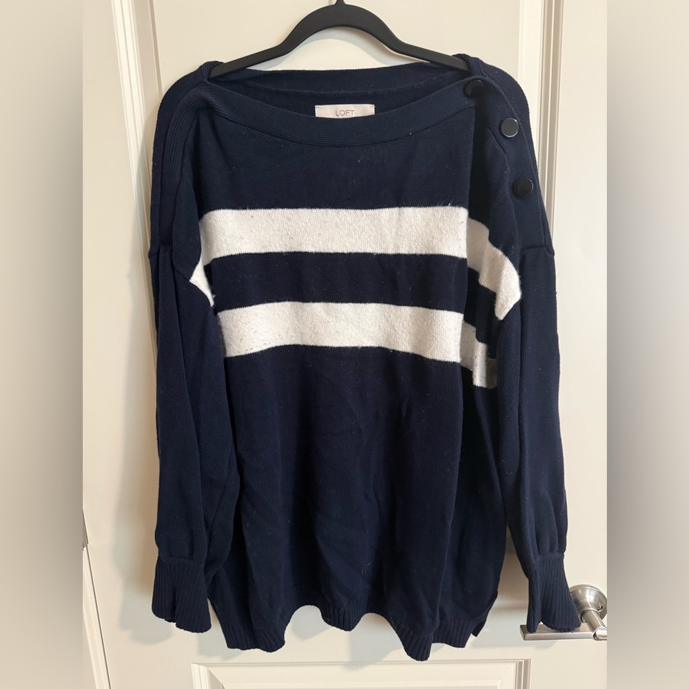 LOFT Navy and White Women's Sweater